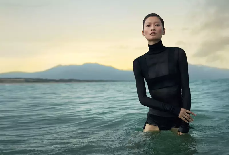 Înainte de răsărit: Jasmin Feng poartă un stil relaxat în ELLE Vietnam