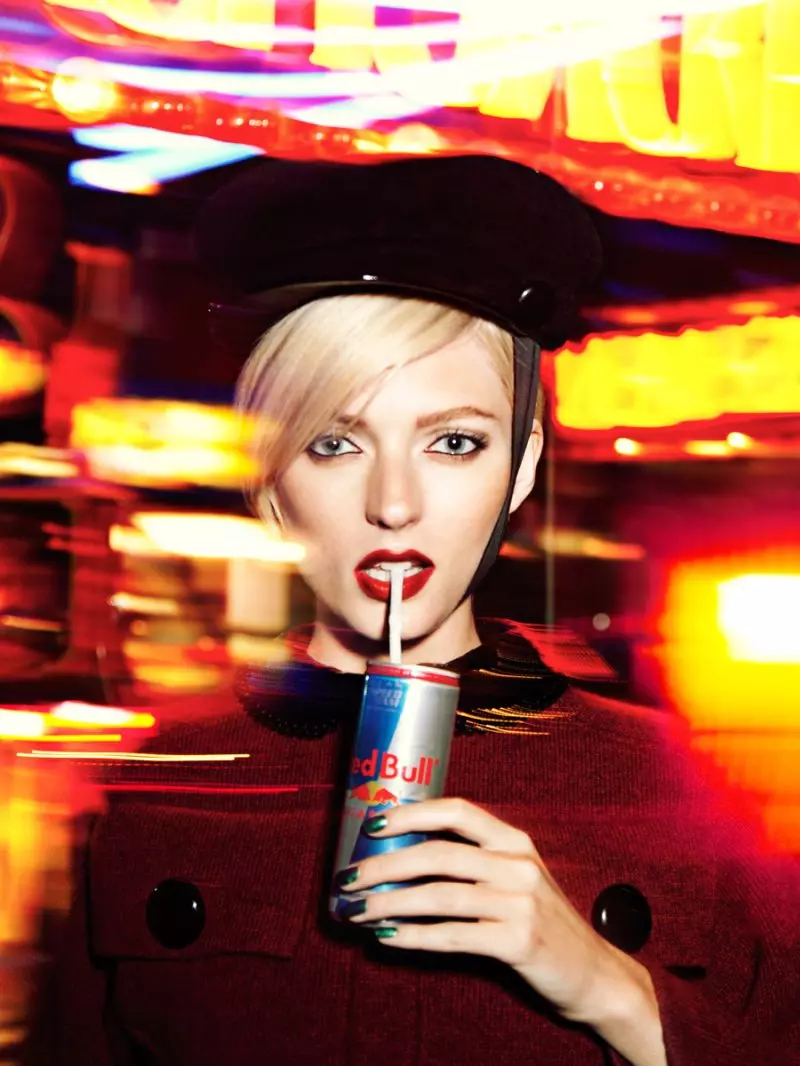 Sophie Sumner filmis Louis Vuitton, autor Dennison Bertram Marie Claire Czechile