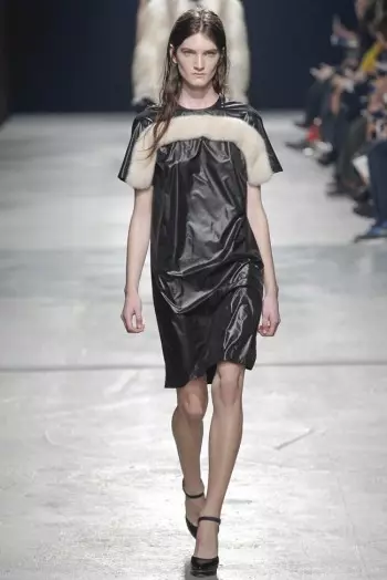 Christopher Kane tiba / mangsa 2014 | Minggu Fashion London