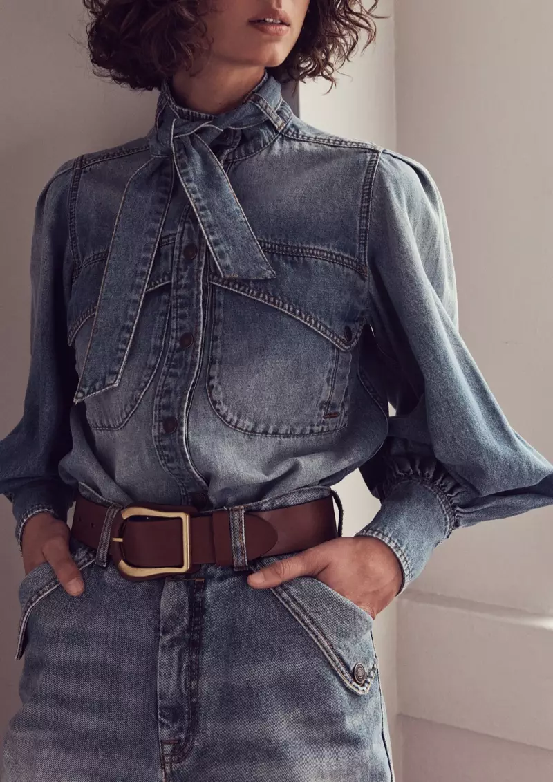 Inilunsad ni Zimmermann ang koleksyon ng spring 2021 denim capsule.