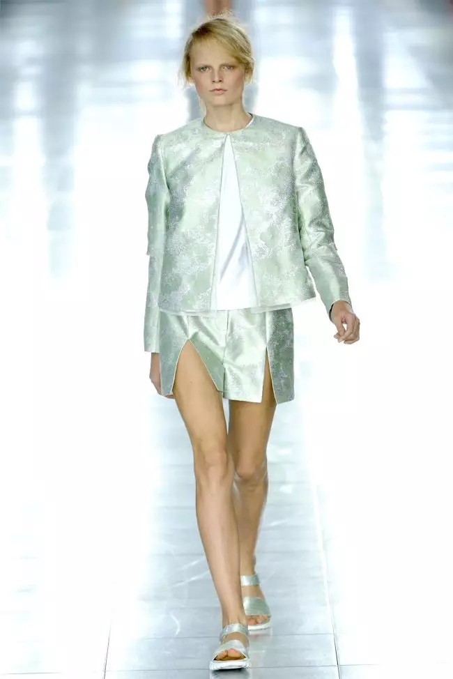 Christopher Kane mùa xuân 2012 | Tuần lễ thời trang London