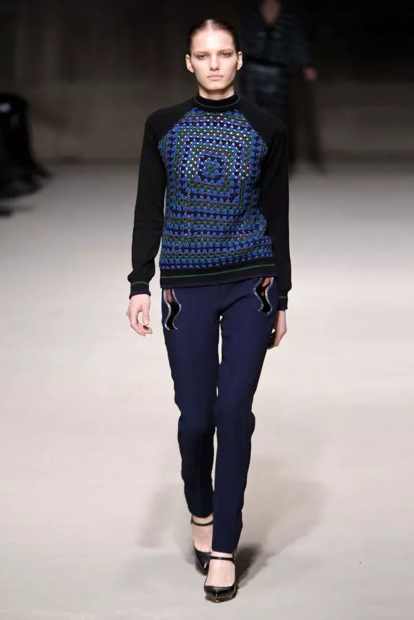 Christopher Kane Fall 2011 | လန်ဒန်ဖက်ရှင်ရက်သတ္တပတ်