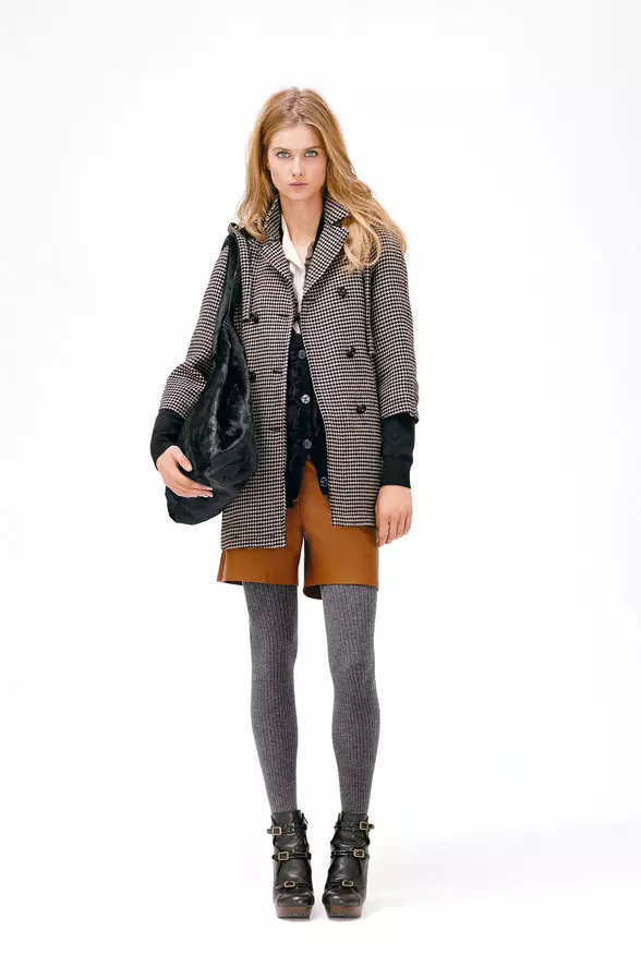 Chloe Fall 2011 цуглуулгаас үзнэ үү