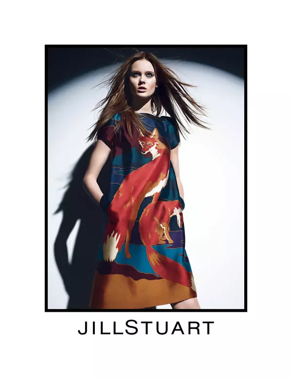 Jac Jagaciak สำหรับแคมเปญ Jill Stuart Fall 2011 โดย Mario Sorrenti