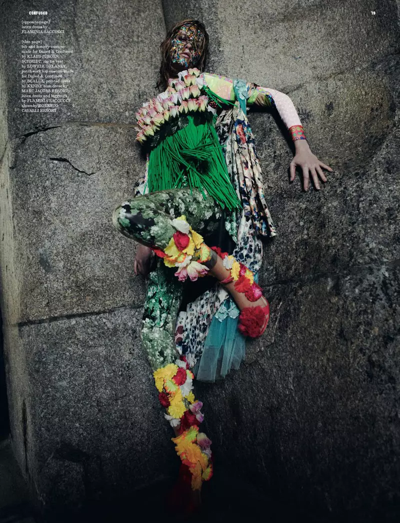 Julia Frauche oleh Yelena Yemchuk untuk Dazed & Confused