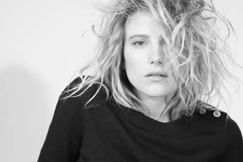 Dree Hemingway Keeps it Messy por Intervjuo Rusio aŭgusto 2012, Lensita fare de Eric Guillemain