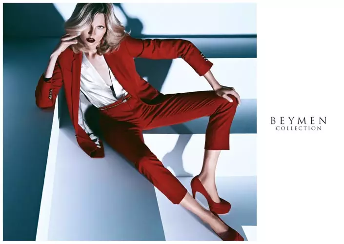 Magdalena Frackowiak yn hudo yn Ymgyrch Fall 2012 Casgliad Beymen gan Koray Birand