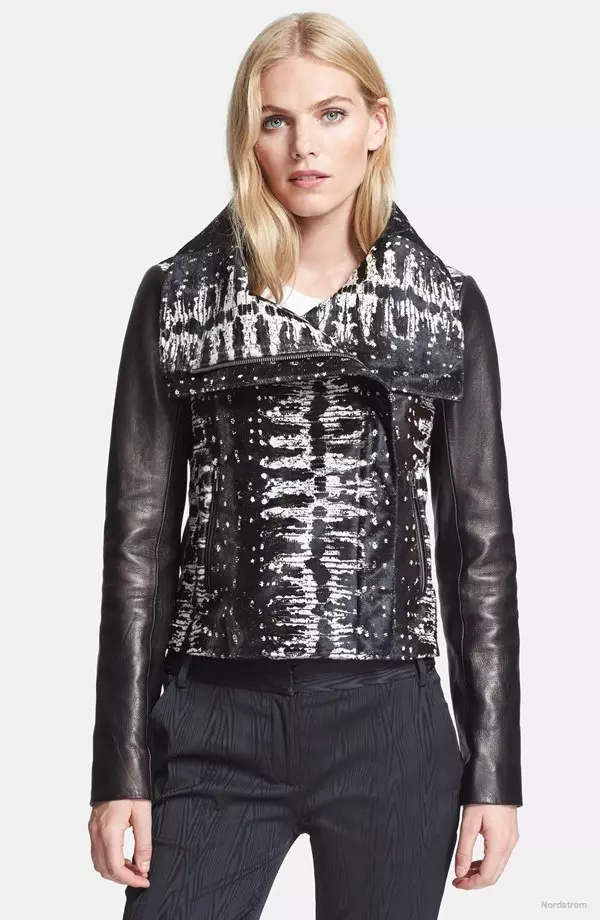 Chaqueta de coiro e pelo de becerro auténtico de Diane von Furstenberg dispoñible en Nordstrom por $ 2,000.00