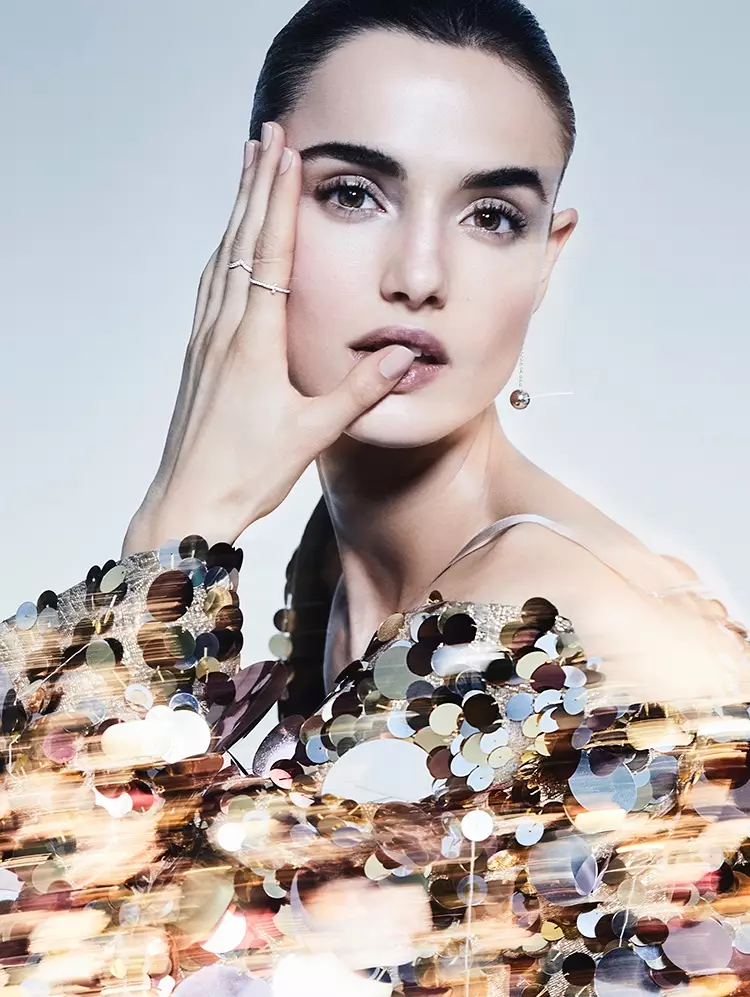 Blanca Padilla Pose dina Gaya Elegan pikeun Yo Dona Spanyol