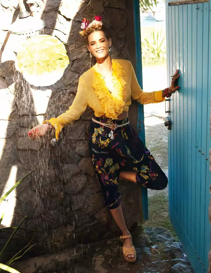 Flavia de Oliveira ni Marcelo Krasilcic para sa Elle Italia Hunyo 2011