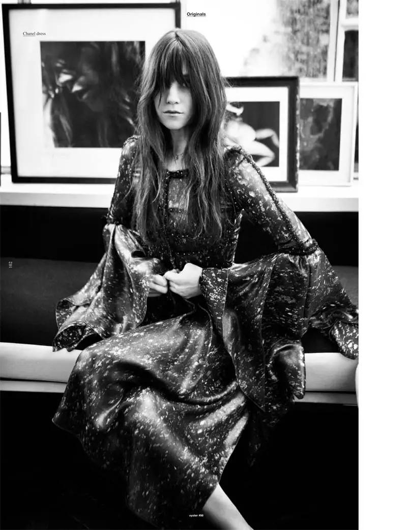 Charlotte Gainsbourg ni Will Davidson para sa Oyster #98