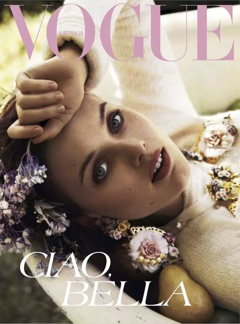 Bella Heathcote 為《Vogue》澳大利亞版 9 月封面故事穿上浪漫造型