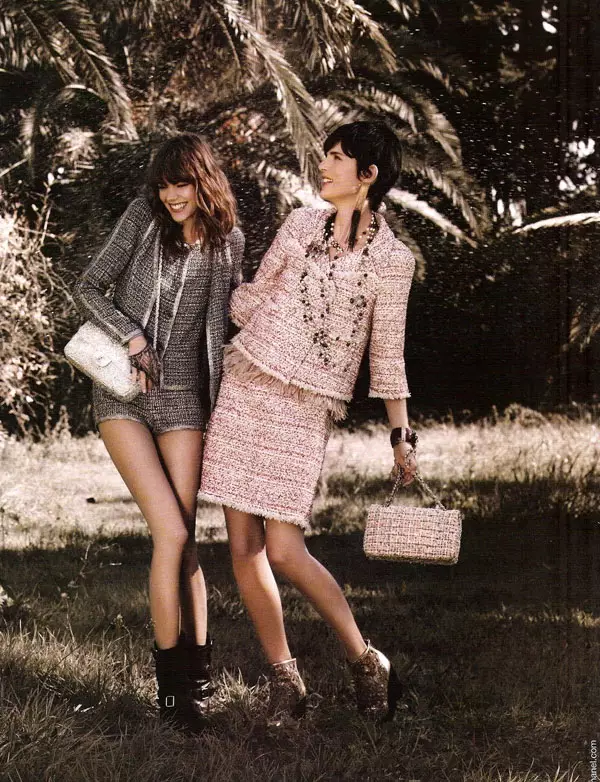 Campanha Primavera 2011 da Chanel | Freja Beha Erichsen & Stella Tennant por Karl Lagerfeld