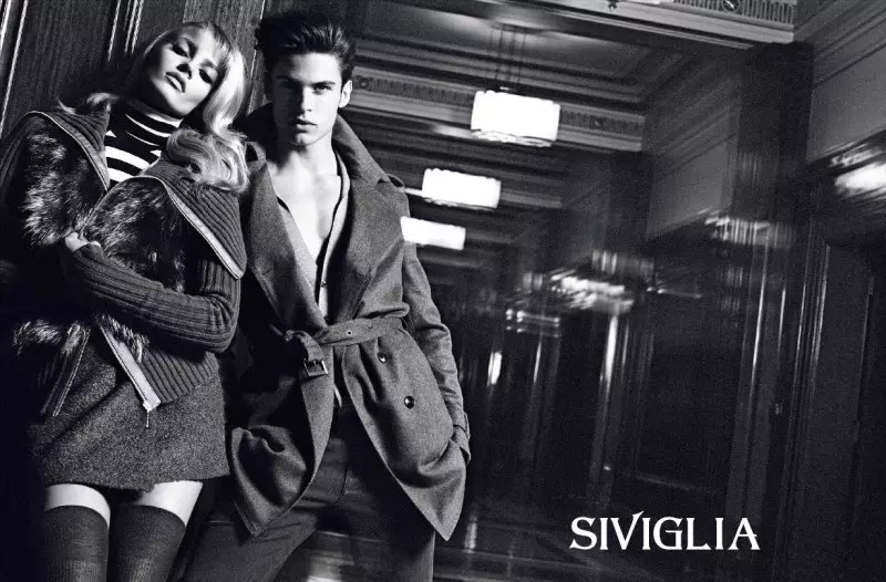 Анна Ягоджинска за Siviglia Fall 2010 от Mert & Marcus