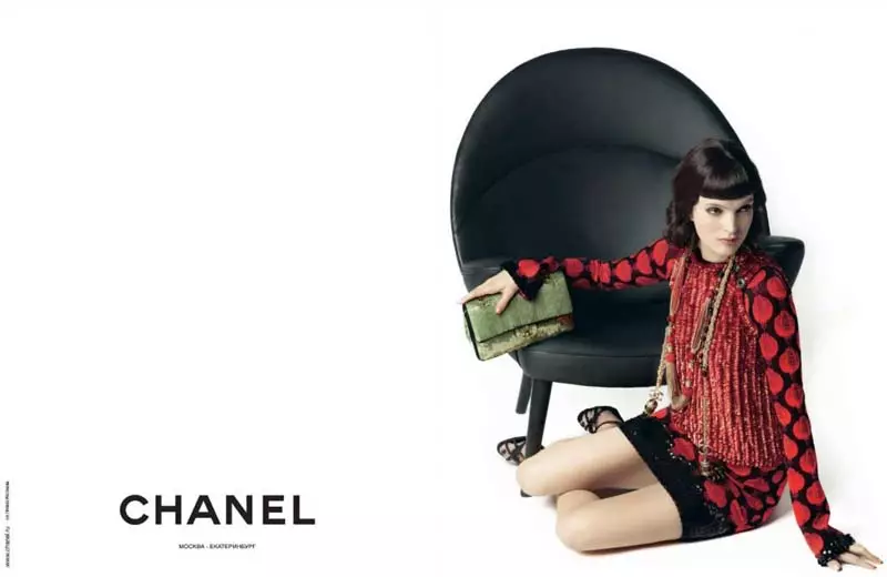 Fushata e Chanel para vjeshtës 2010 | Mirte Maas nga Karl Lagerfeld