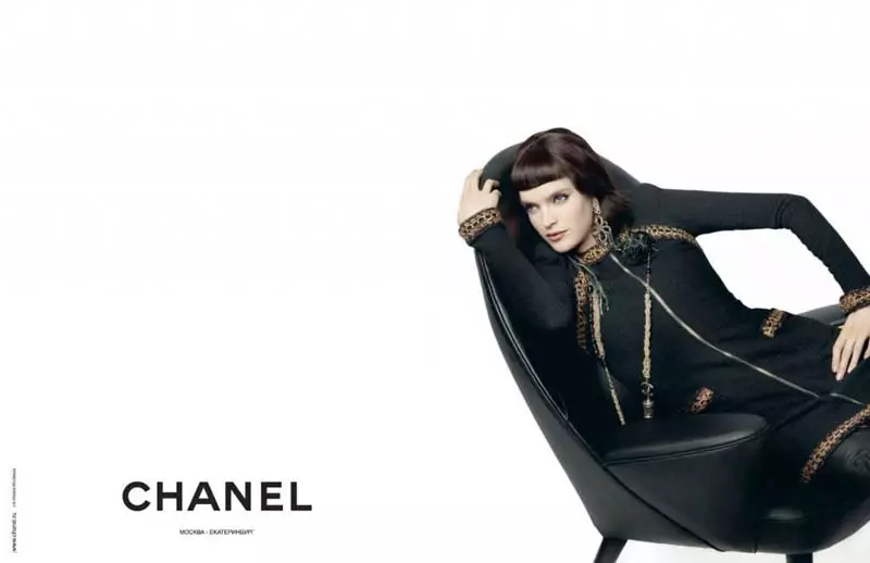 Chanel herferð fyrir haustið 2010 | Mirte Maas eftir Karl Lagerfeld