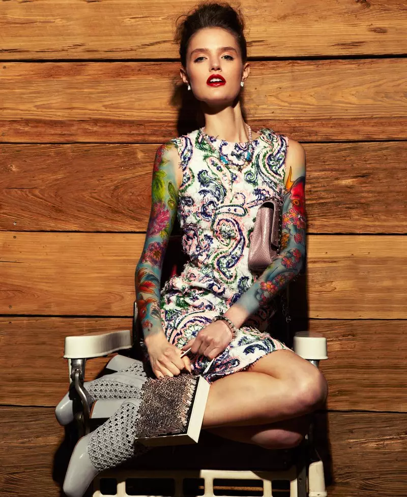 Katie Fogarty oleh Jason Kim untuk Blackbook April/Mei 2012