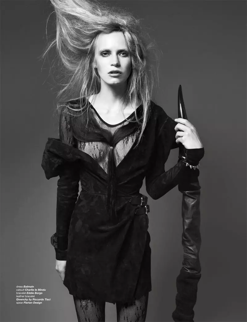 Jenny Sinkaberg door Dancian voor Zoo Fall 2010