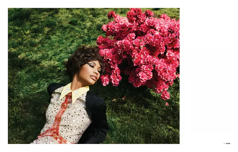 Chanel Iman voor The Block Summer 2010 door Doug Inglish