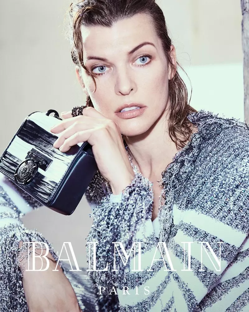 Balmain lîstikvan Milla Jovovich ji bo kampanyaya payîz-zivistana 2018-an vedixwîne