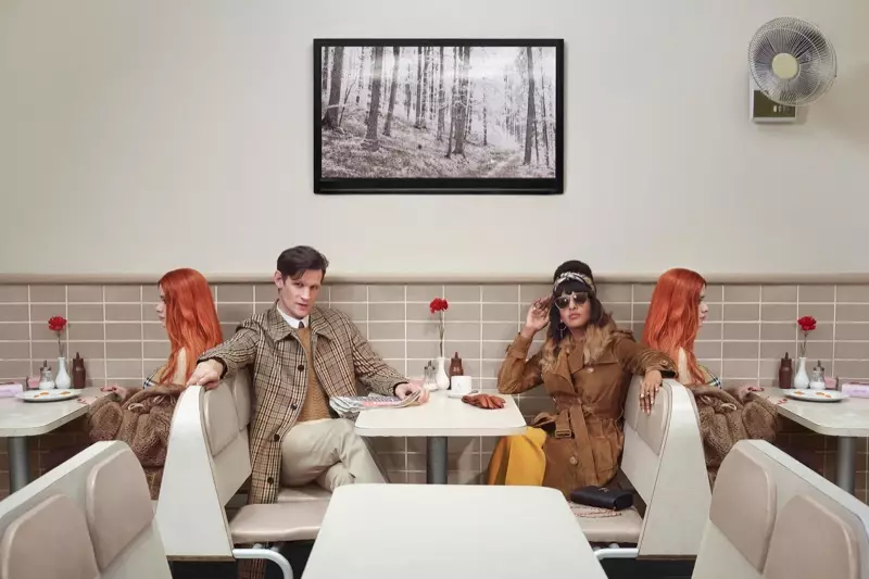 Matt Smith et M.I.A. façade de la campagne Noël Burberry 2018