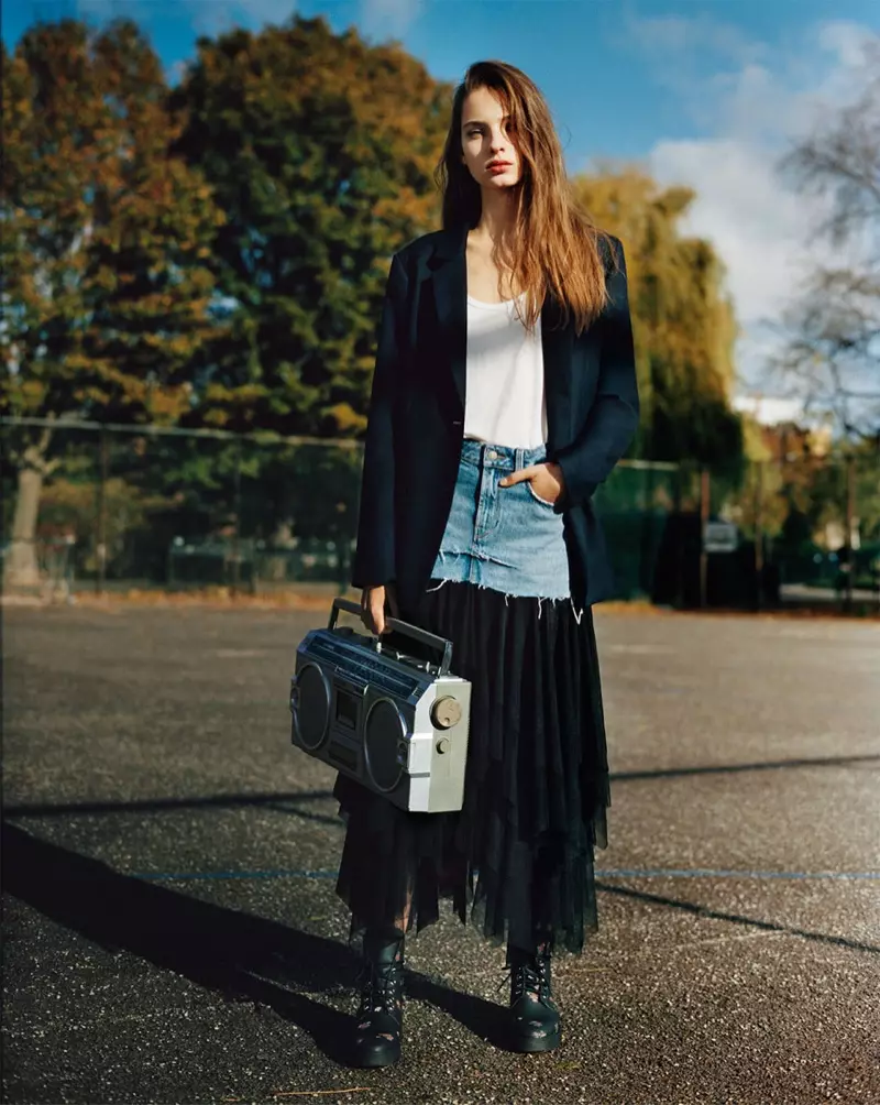 Zara Blazer, Tank Top, Denim Rok en Pleated Skirt