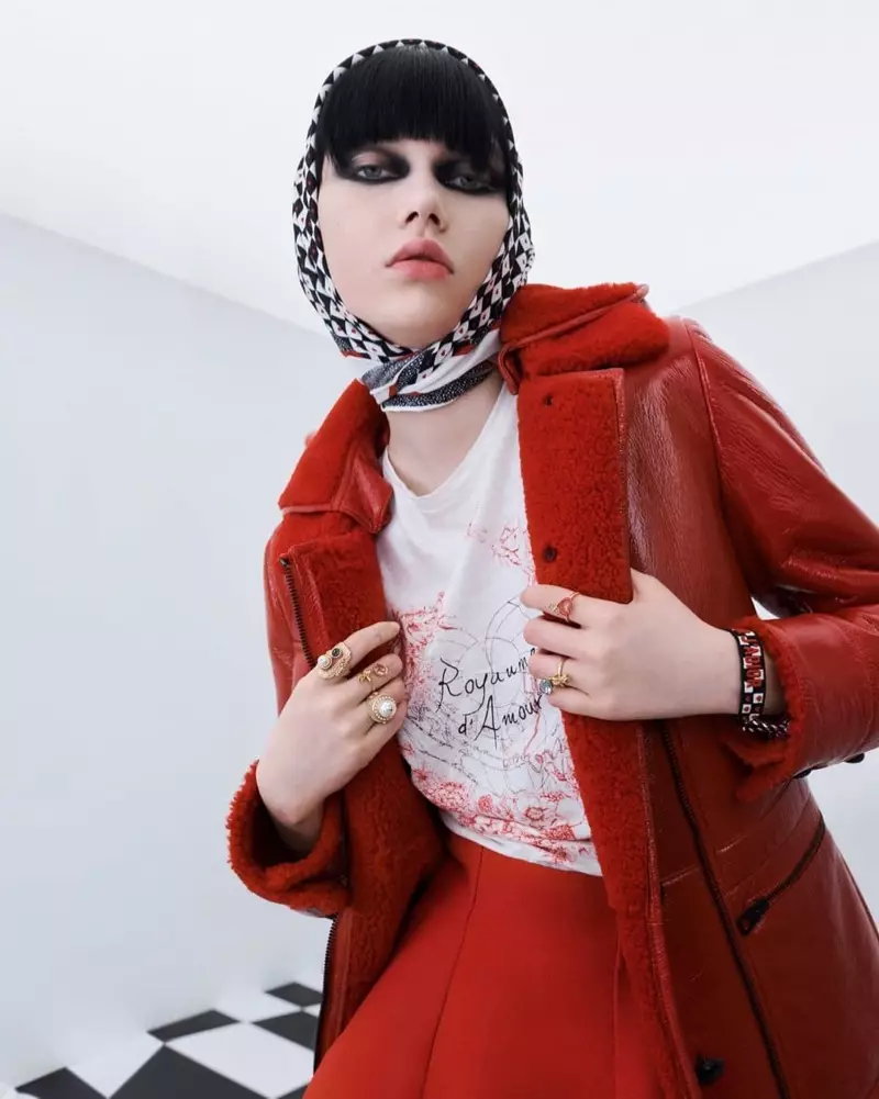 Koleksi kapsul Dior Dioramour fall 2021.