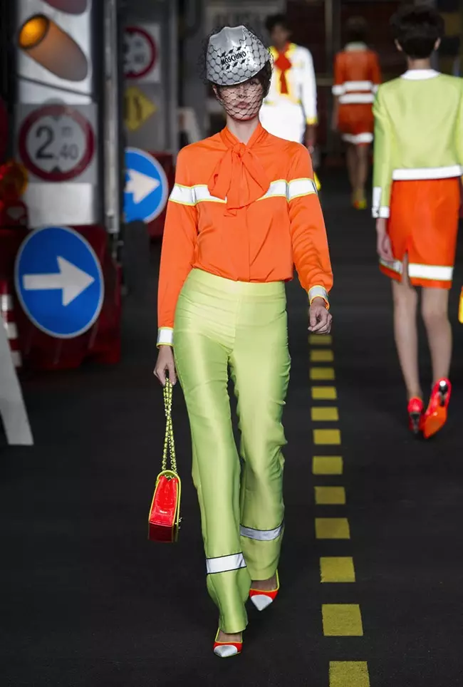 Moschino Spring 2016 | Միլանի Նորաձևության շաբաթ