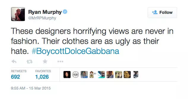 Gwnaeth Ryan Murphy sylwadau ar ddadl Dolce & Gabbana ar ei dudalen Twitter.