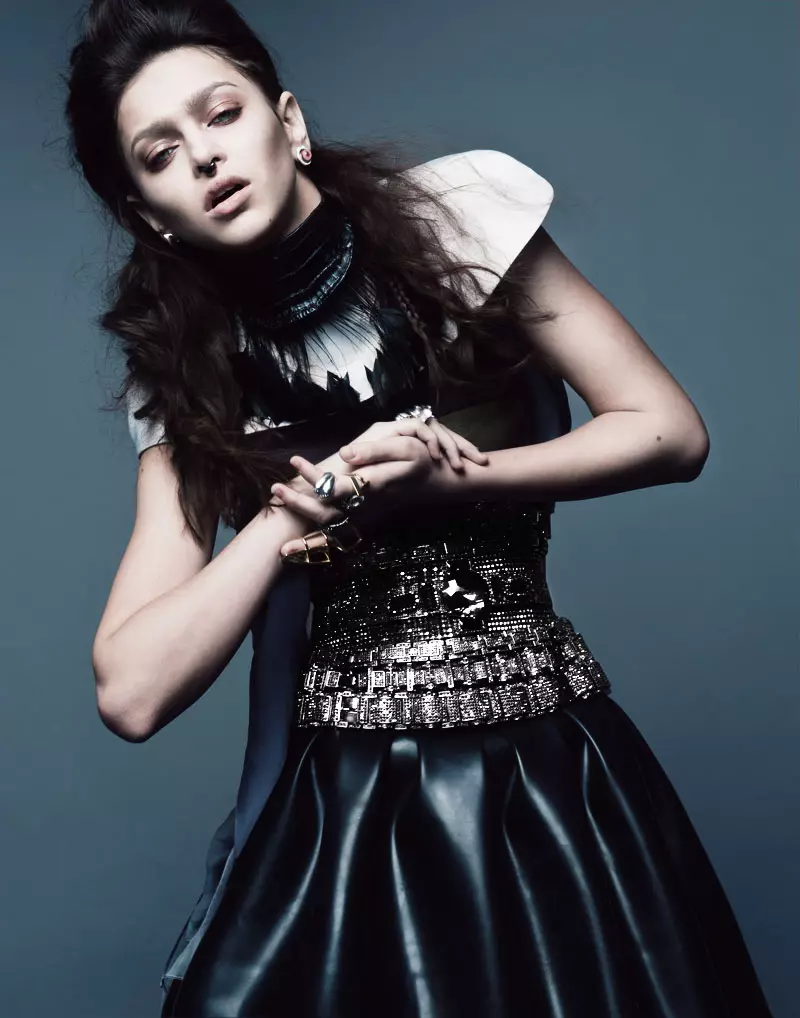 Fashion Gone Rogue를 위한 Matthew Priestley의 Zhenya Katava