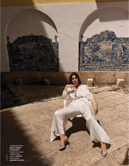 Monica Bellucci Pozează în Looks Chic pentru ELLE France