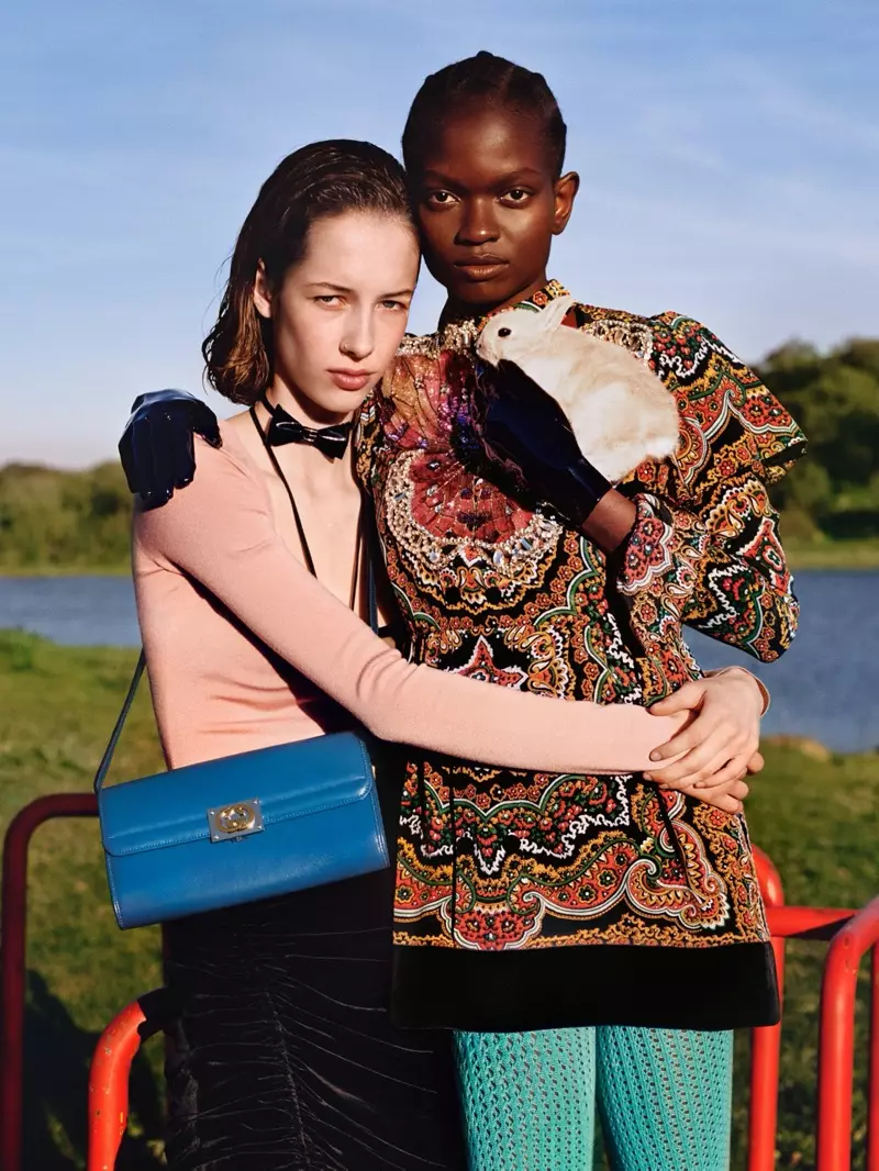 Foto sitere na mkpọsa Gucci tupu ọdịda 2020.