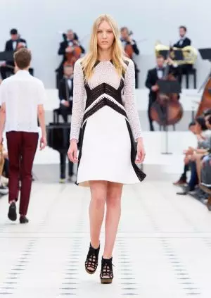 Pretty in Lace: Burberry Spring 2016 Dresses