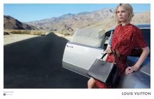 Louis Vuitton's Cruise Ads සඳහා Michelle Williams සහ Alicia Vikander ගේ තවත් ඡායාරූප බලන්න