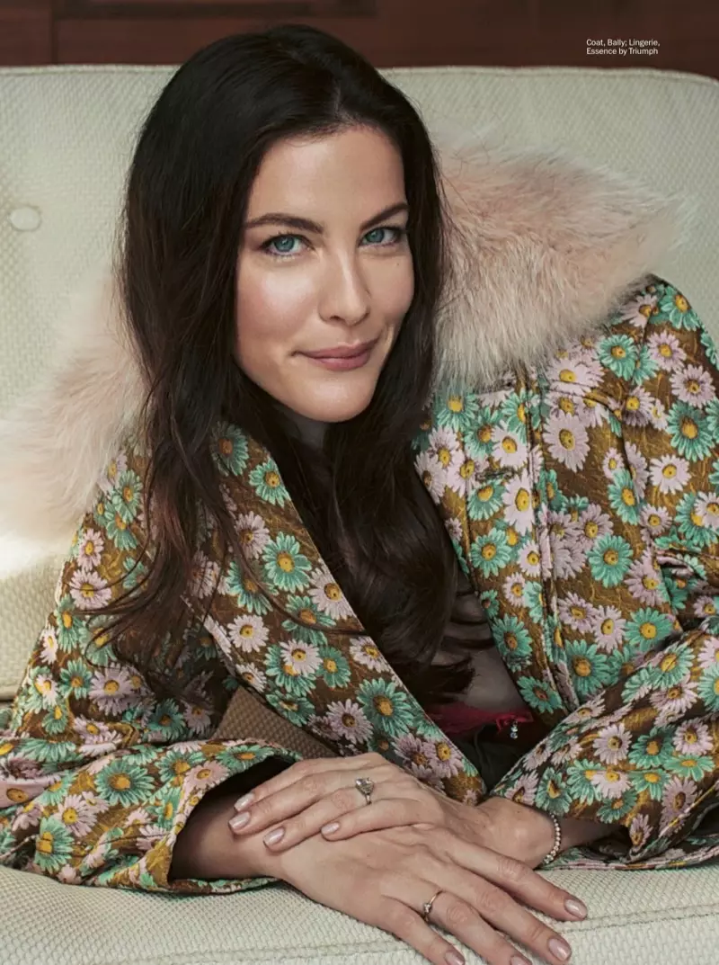 Liv Tyler | Sessão de moda primavera | Capa Marie Claire Malásia