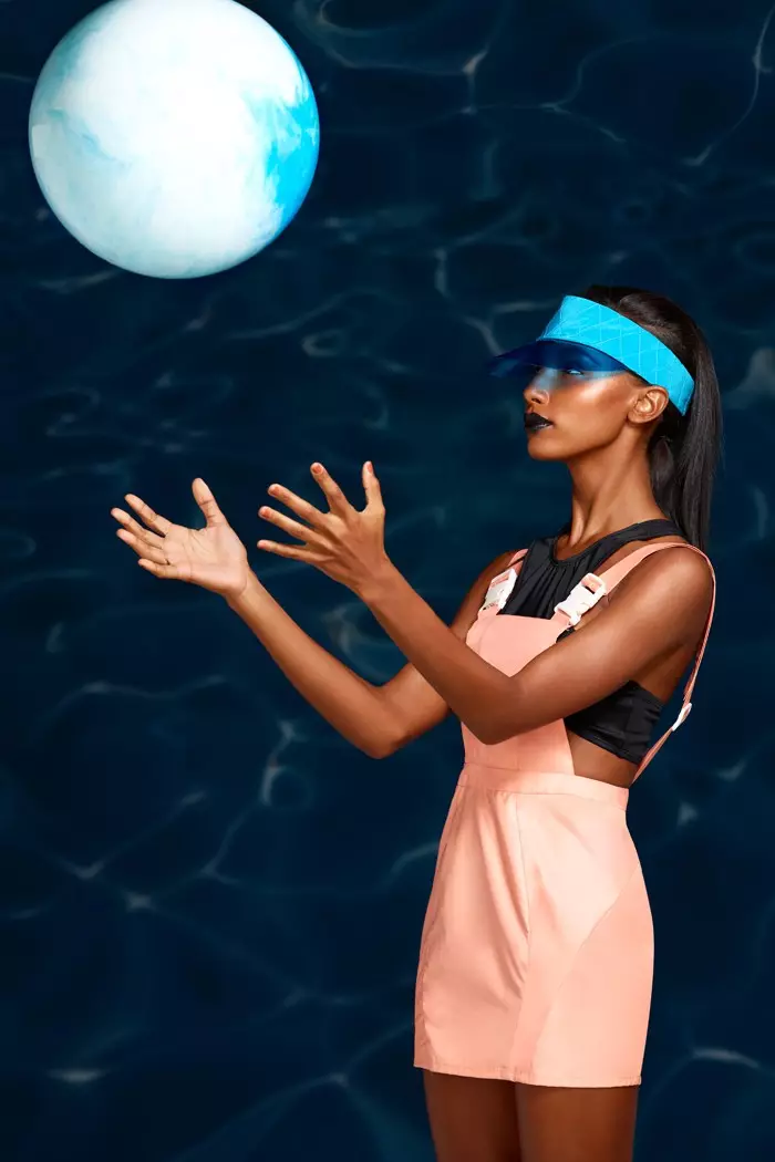 Jasmine Tookes è Surfer Chic per la collezione Primavera/Estate 2013 di Nasty Gal