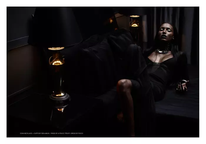 Si Jasmine Tookes Nagsul-ob og Dark Fall Fashions para sa Cover Shoot sa Lurve #6