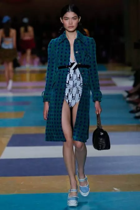 Miu Miu Apita Kugombe kwa Spring 2017