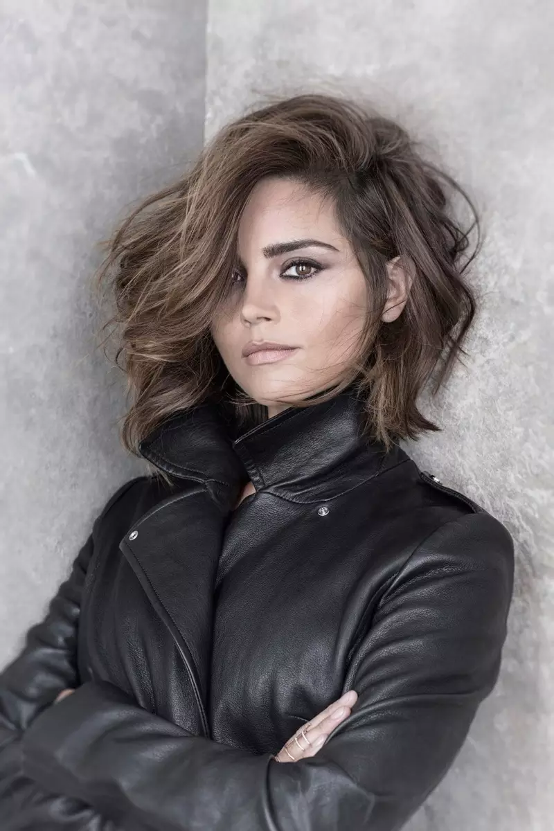 Jenna-Coleman-Harrods-Magazine-Oktobha-2015-Photoshoot05