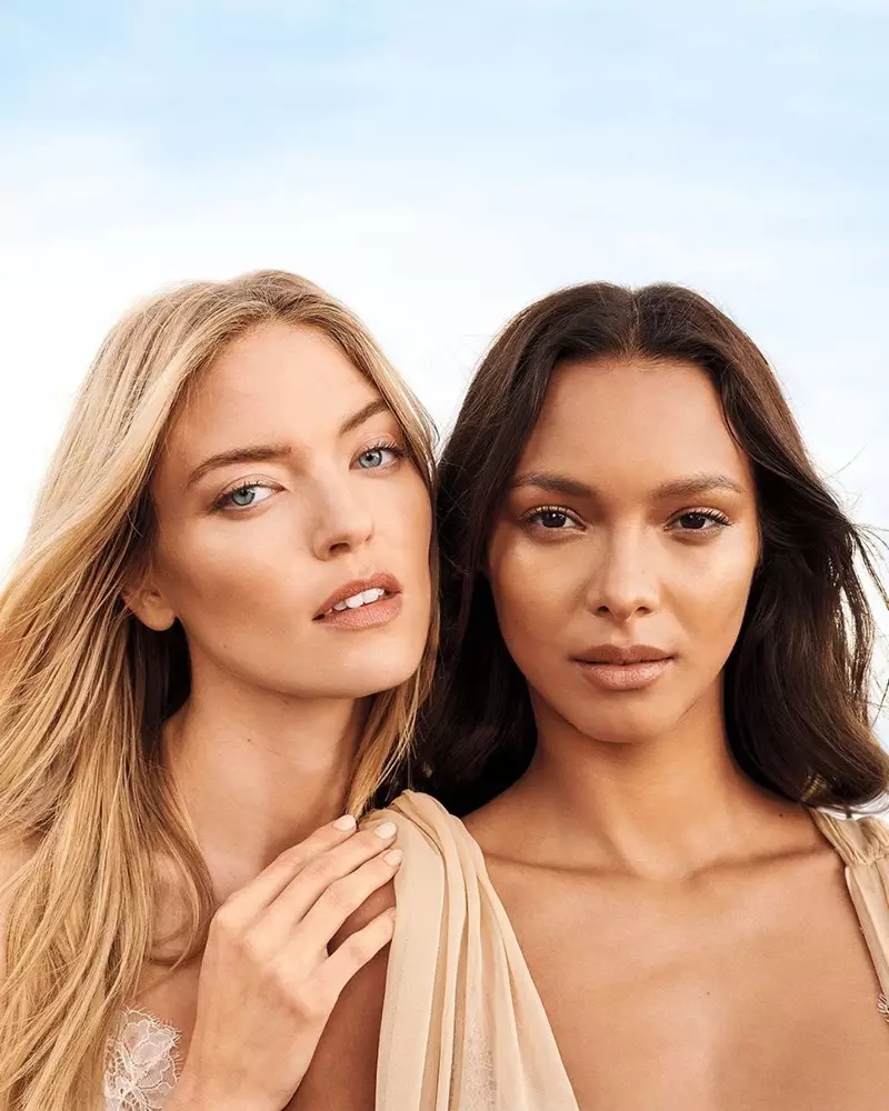 Martha Hunt en Lais Ribeiro stjer yn Victoria's Secret Fine Fragrance kampanje