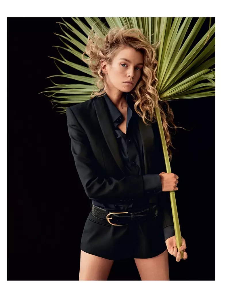 Stella Maxwell modellerer sofistikerede stilarter til Marie Claire Italien