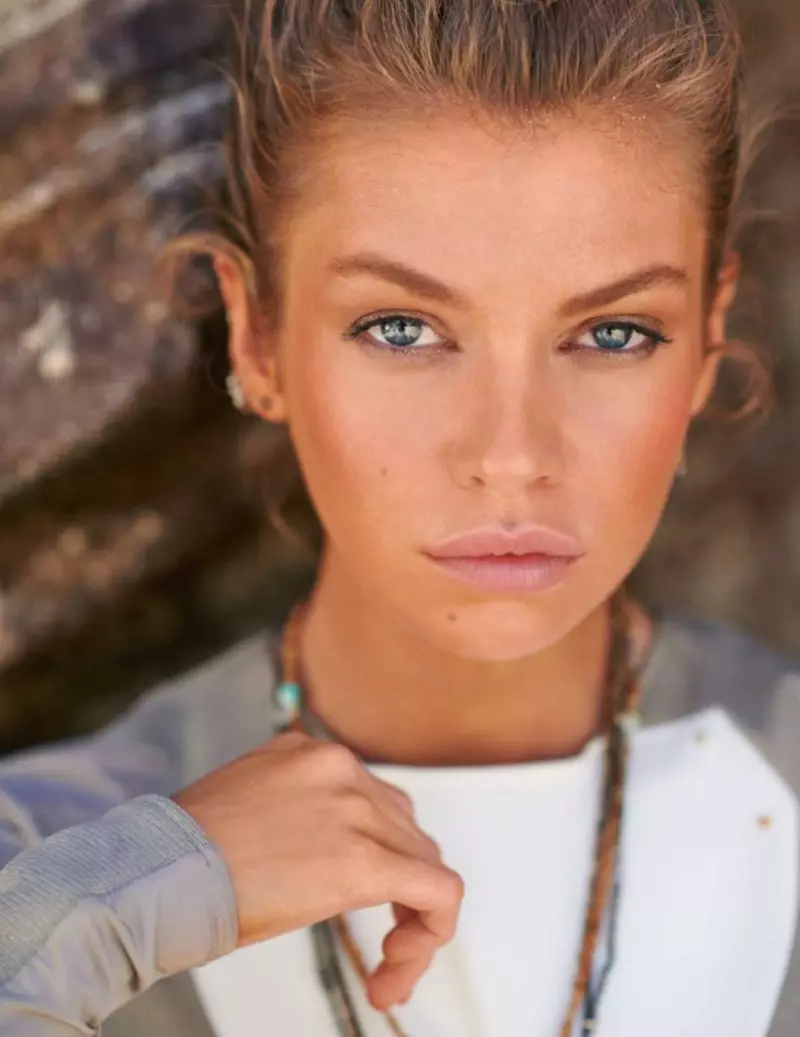 Stella Maxwell obtiene su primer plano con un look de maquillaje bronceado