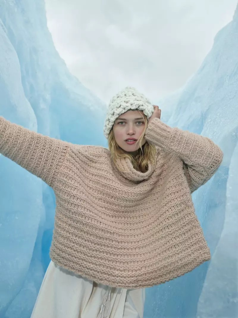 フリーピープルリンクリンクモックネックとルーピーマンゴーインザループハンドニットSlouchyBeanie