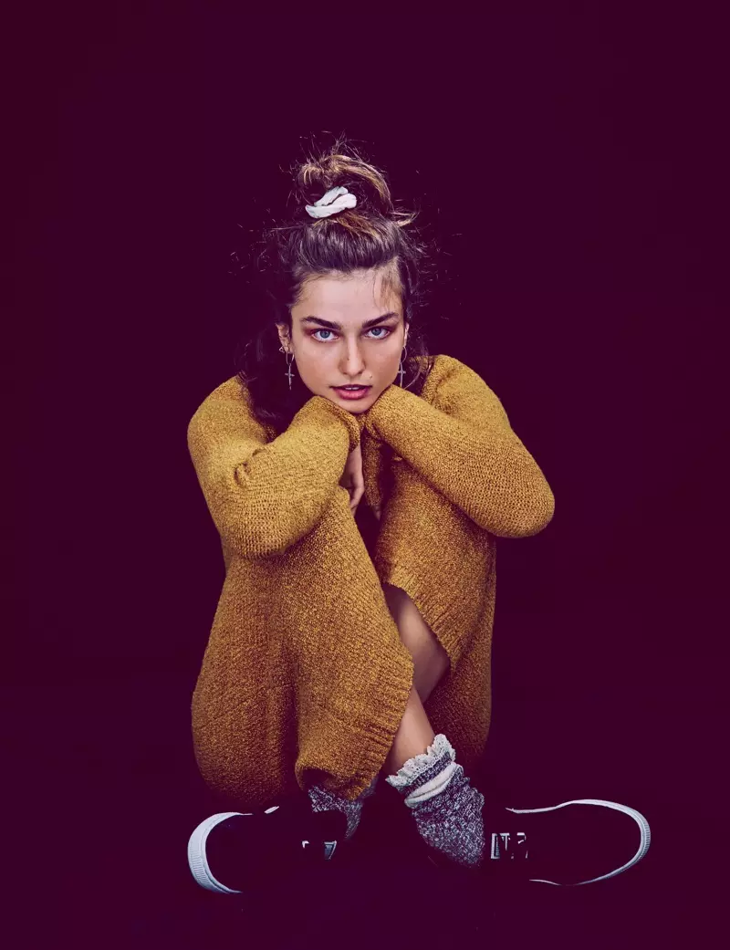Andreea Diaconu демонстрира безплатните стилове преди есента на 2015 г