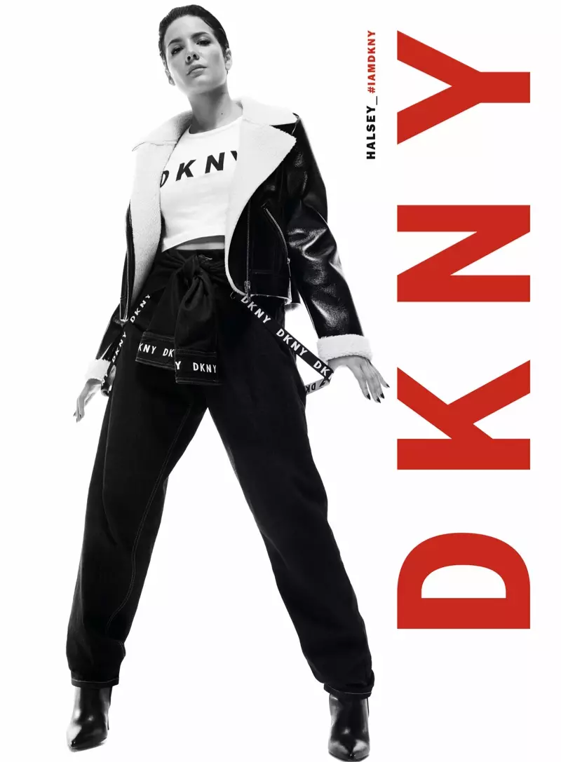 Halsey DKNY शरद ऋतु-जाडो 2019 अभियानको लागि कालो र सेतो पोज