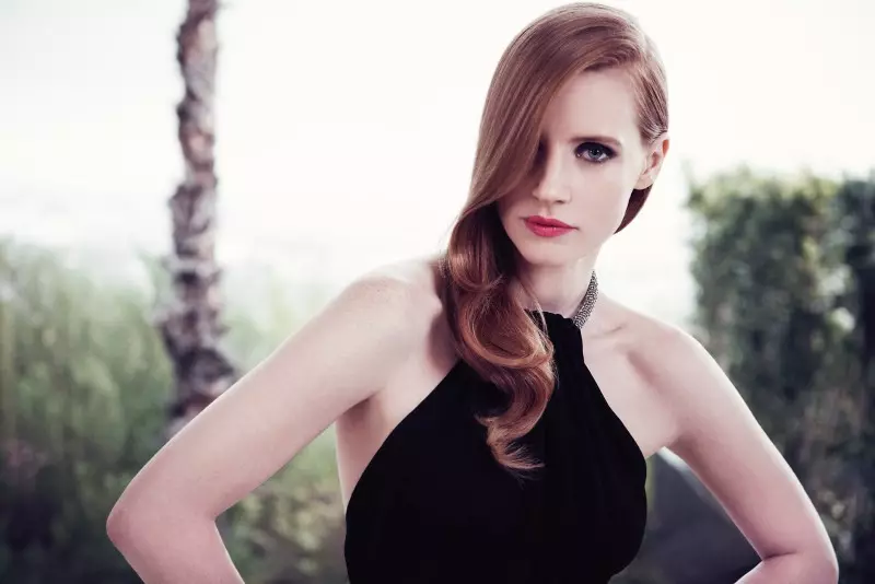 Jessica Chastain leikur í nýjum myndum fyrir YSL Manifesto