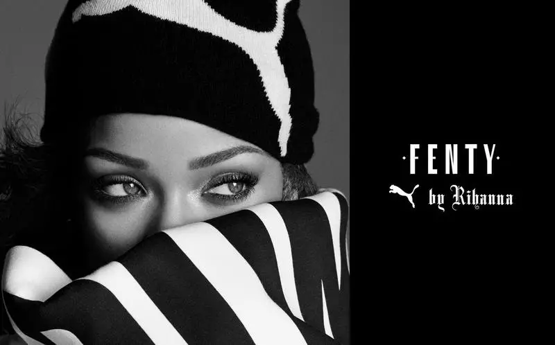 Penyanyi Rihanna ngalapis beanie sareng syal pikeun kampanye Fenty Puma ku Rihanna