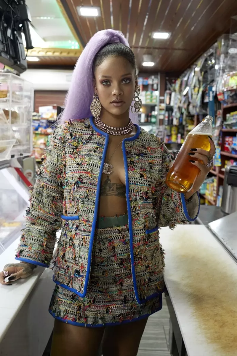 Rihanna Paper Magazine marts 2017 Cover Photoshoot