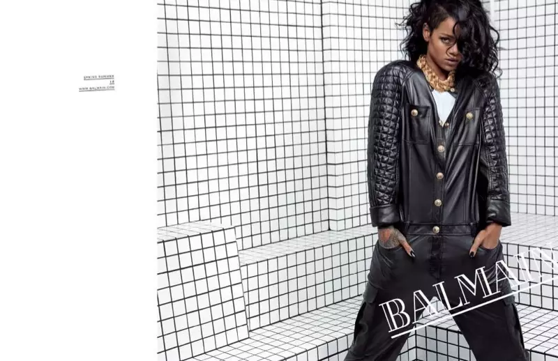 Découvrez plus de photos des publicités Balmain de Rihanna