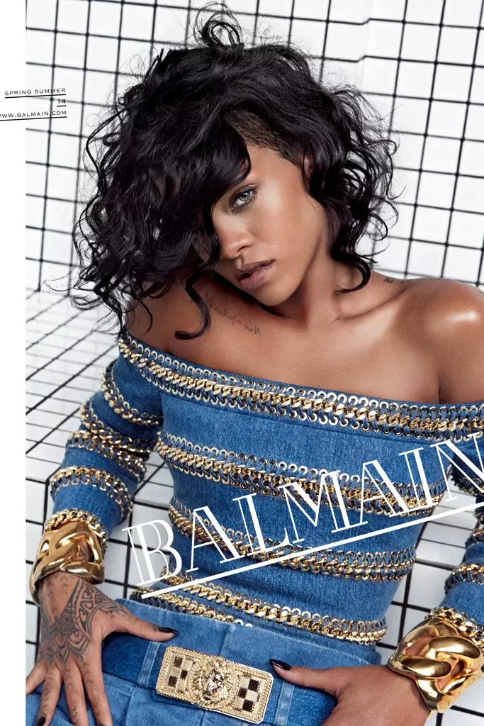 Vidu Pli da Fotoj de Balmain-Reklamoj de Rihanna